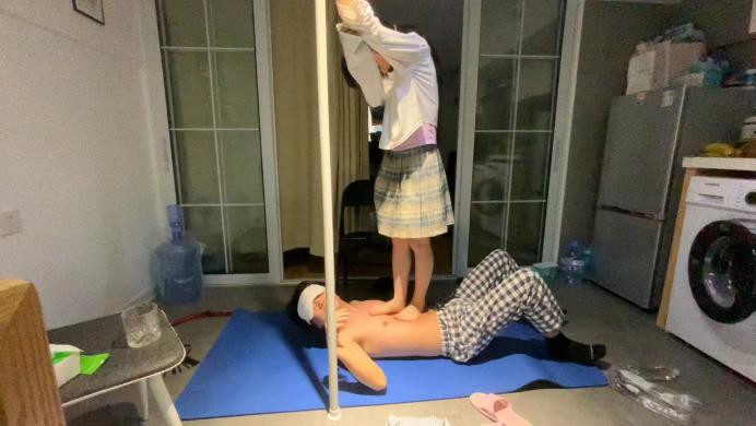 萝莉酱 小云调皮初踩