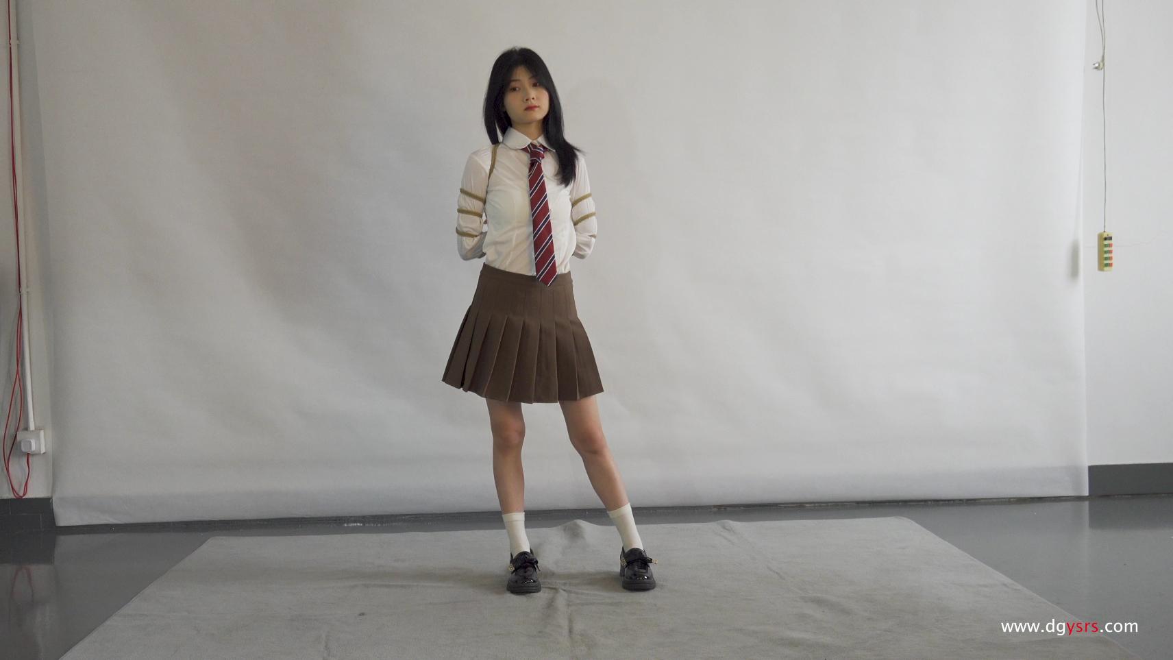 【艺束人生】2023_21期视频 欣玥JK服五花kb海老虎尝试