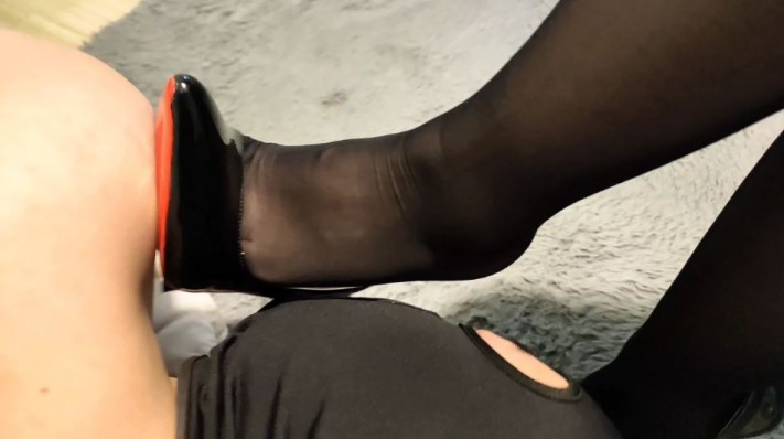 【楼遥女王】首部调教家奴 YC-221008-3