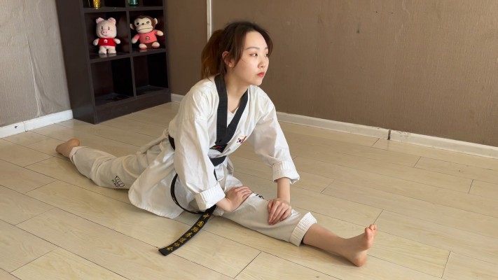 【蛋碎娇娃】『超S·联盟』黑带少女新番 YC-220422-3