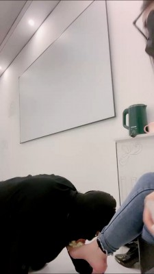 【夏娃】长靴御姐蹂躏贱狗 bf22785