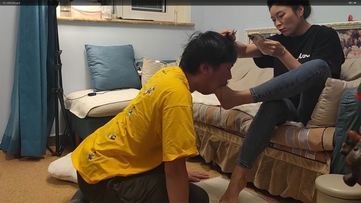 鹿梦兮跳踩脸脚深喉插吐——颜面破坏系列（九） YC-230312-2