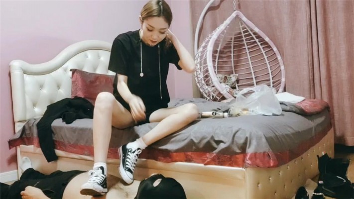 冷美超脏帆布鞋鞋底调教 TTTIO-230118