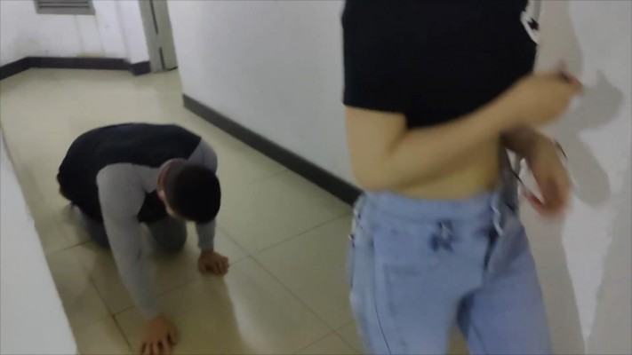 【00后小彤】遛狗回家让贱狗清理鞋底喝袜子水 YC-220711_HD绳艺资源