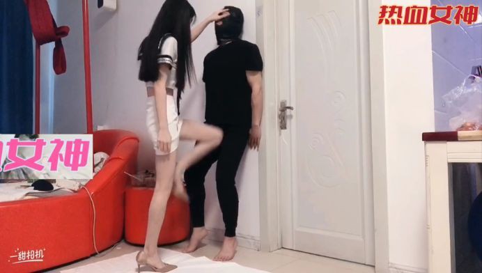 【初柒S】绝美学生S jk高跟美腿各种踢顶 踹碎踹烂m下面 超踢裆碎蛋 YC-220507-3