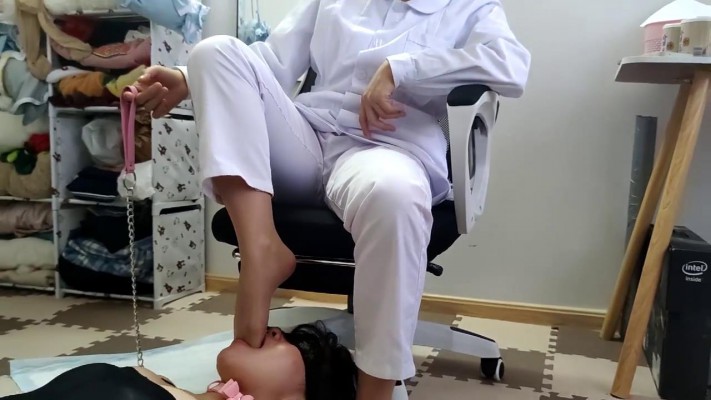 【00后蕬小乃】原味肉丝脏脚深喉 YC-220420-3