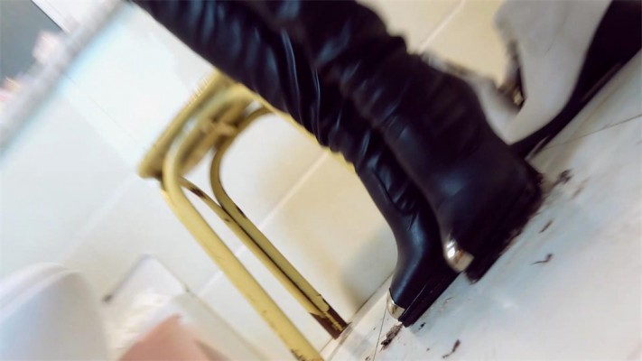 【婧児小主】晓G长靴处决碾踩蟋蟀 碾碎你们的躯体在我长靴之下! 下集 YC-220312-5