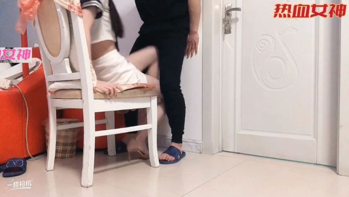 【初柒S】绝美学生S jk高跟美腿各种踢顶 踹碎踹烂m下面 超踢裆碎蛋 YC-220507-3