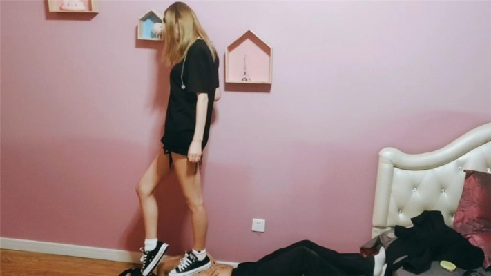 冷美超脏帆布鞋鞋底调教 TTTIO-230118