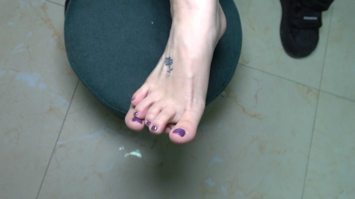 【彼岸花】对微生物脚奴的羞辱 YC-230227-7