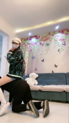 【罗宾】足球女神奖励贱狗舔鞋闻袜圣水 bf22050_HD绳艺资源