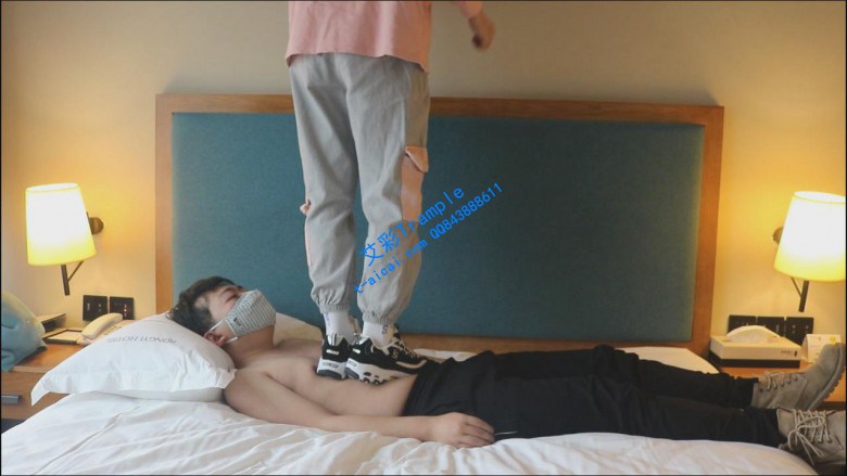 篮球姐姐斯凯奇与肉体的接触 YC-200114-2