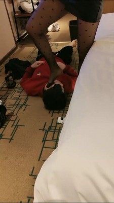 【青岛00后】黑丝棉袜辱客户 bf22905