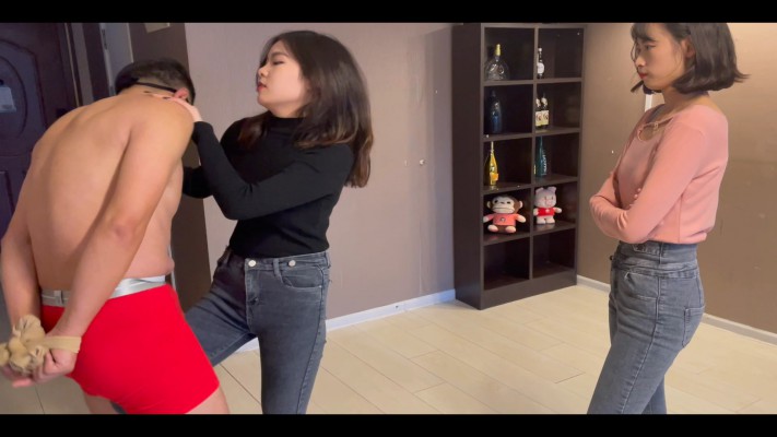 【蛋碎娇娃】『超S·联盟』教训夜跑老变态 YC-220701-4