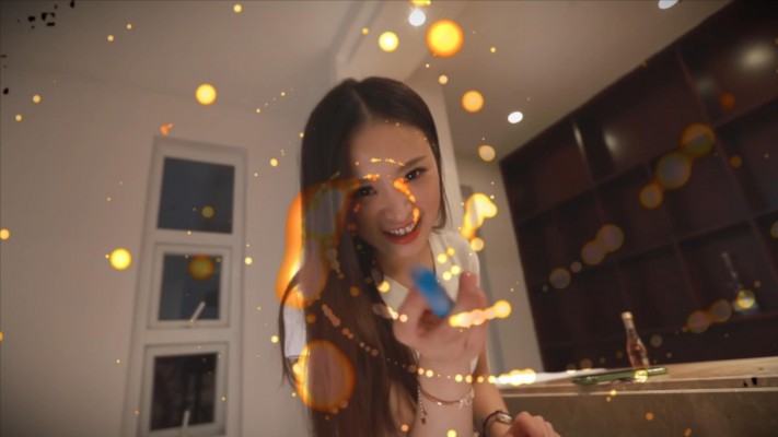 『奴隶岛』—自愿缩小被女友踩死POV k754361564-220129