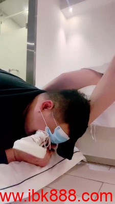 套路直播【靡兔】休闲鞋黑棉袜裸足调 bf23421