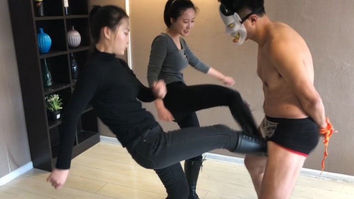 【蛋碎娇娃】『超S·联盟』 皮靴女击溃暴露狂 YC-220201-2