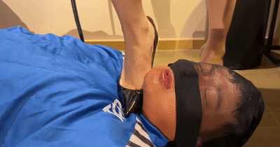 （全新）剧情片监狱长苏老师鞭打调教犯人【苏曼】高跟踩踏鞭打调教 YC-221126-7