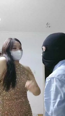 【馨然】挑战耳光300下 JS220901