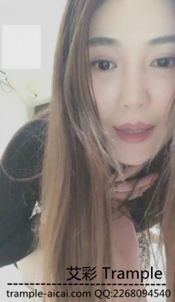 VIVI第一视角秀美足