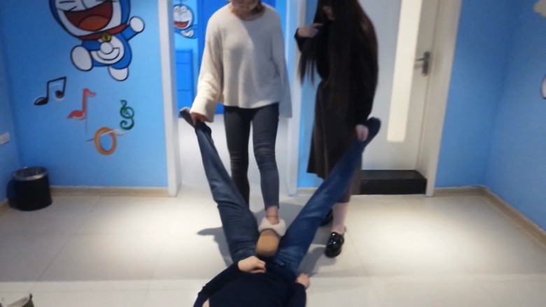 色狼惩戒