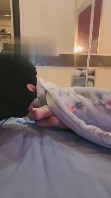 【初见】偷偷舔主人脚的下场 bf15413_HD绳艺资源