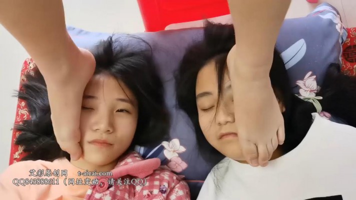 【00后校园原创】高中生踩踏艺术训练蹂躏班上精神小妹很有感觉 YC-230211_HD绳艺资源