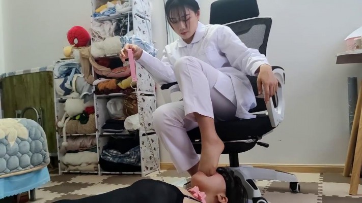 【00后蕬小乃】原味肉丝脏脚深喉 YC-220420-3