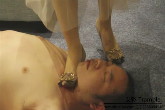 高跟鞋完虐