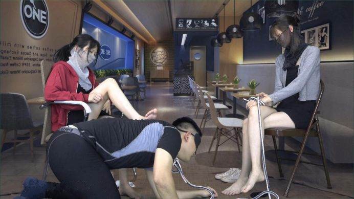 SM连续剧《女老大逗卧底》第二集 咖啡厅里的折磨【南国原创】3D立体拍摄 YC-220620-5