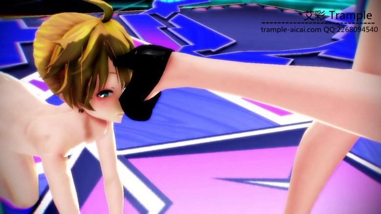 MMD 美女踩踏披萨喂食踩踏 动漫 R-190417-5