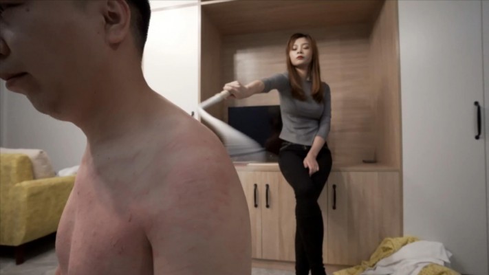 【W.K.T】—高跟踩踏后鞭打是种什么体验 YC-221116-4