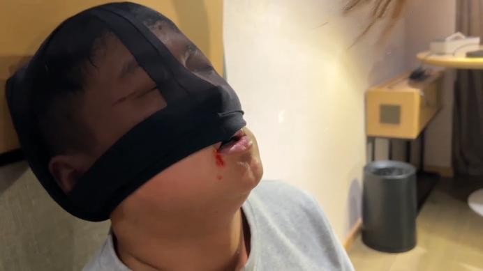 【苏曼】(全新)女警刑具夹手指审问小偷 YC-221126-3