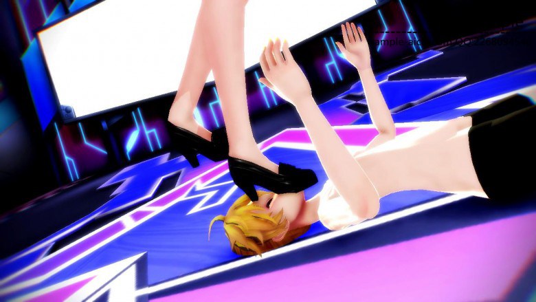MMD 美女踩踏披萨喂食踩踏 动漫 R-190417-5