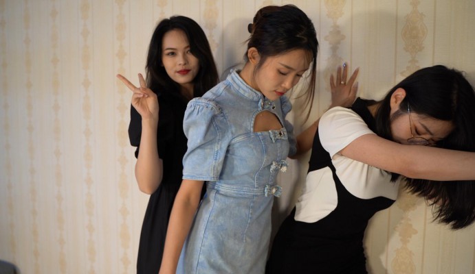 【W.K.T】—多人裸足踩踏之爆踩 YC-220809-5