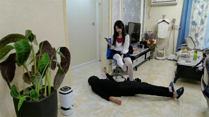 小爱JK踩踏 YC-220219-3