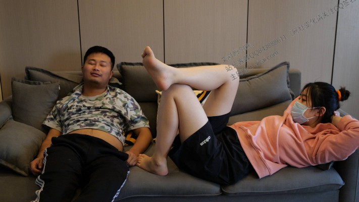 【第5风格】等00后幼师下课后舔她的嫩脚 YC-230228