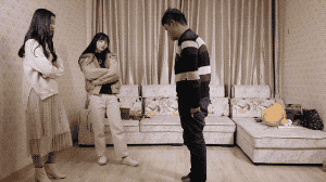 南一初九踢踹