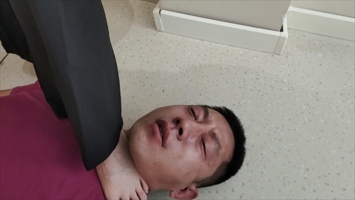 研主大大踩脖子踩死 YC-221017-4