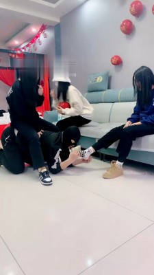 【精神小妹】3S原味袜气味羞辱/踩踏 bf22044