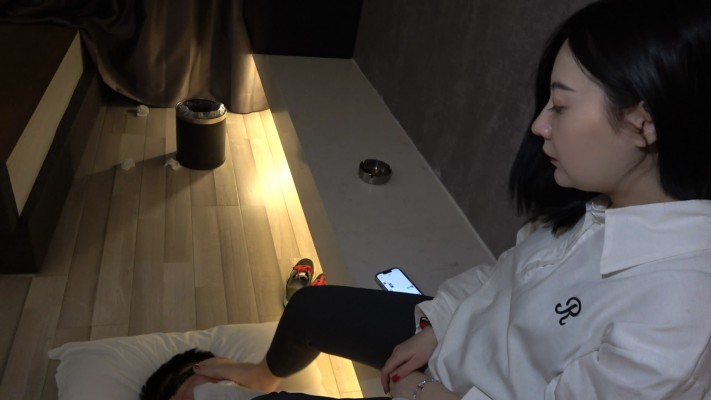 【彼岸花】毯子的福利酸臭白袜 YC-230127-6