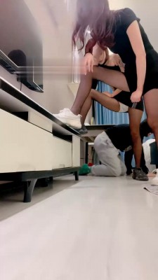 【秋秋】舔烟灰/鞋底/圣水泡面【双视角版】 bf21713