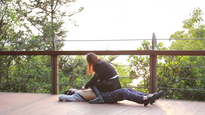 【黑丝诱惑】沐沐首次室外公园调教偶遇路人 YC-220427-6