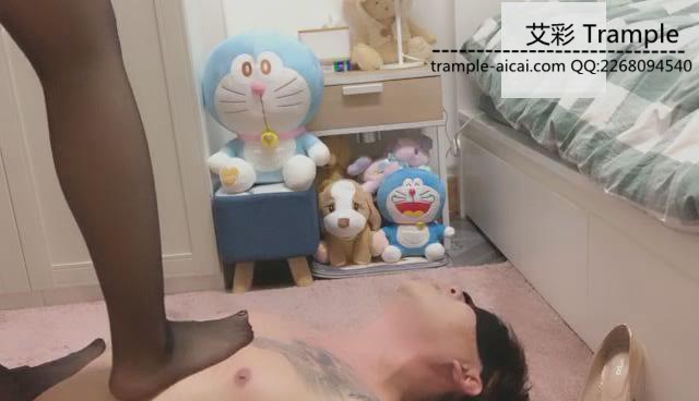 【VIVI】内裤塞嘴高跟鞋全体重残忍踩踏