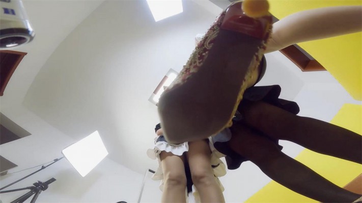 【婧児小主】晓G三女S全语言羞辱 高跟群踩母狗POV 乱脚践踏羞辱 YC-220312-3