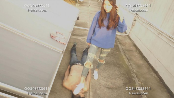 【婉慈Icon】绝版-南一天台虐尾随男（航拍，踩烂舌头） TTTIO-20220129