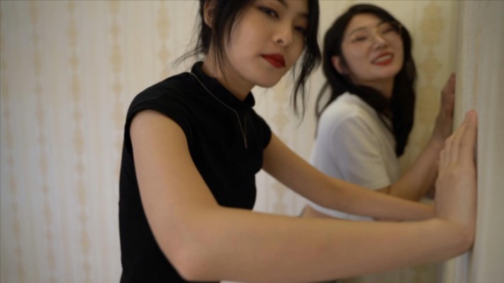 【W.K.T】—高跟狠狠的教育两个毯子 YC-220914-2