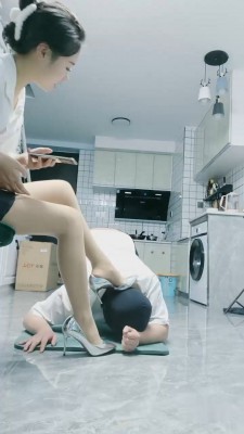 【小小小魔女】空姐虐废刁蛮乘客 bf22257_HD绳艺资源