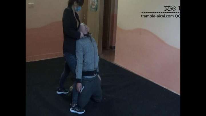 女特工宰杀暴徒。_HD绳艺资源