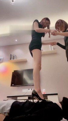 【秋秋】双S多双鞋踢踹【双视角版】 bf21709